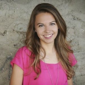 Meet your Posher, Abigail